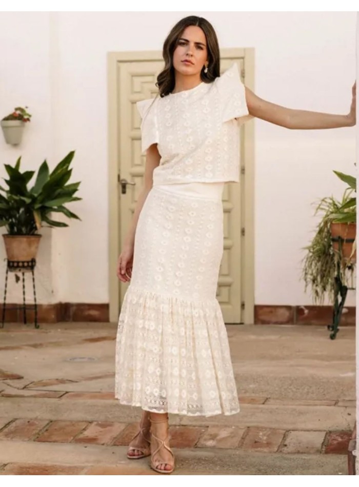 Falda midi de fiesta en macramé marfil con volante