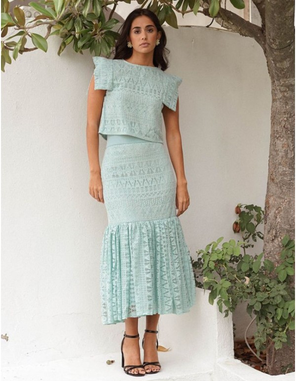 Falda midi verde agua con maxi volante