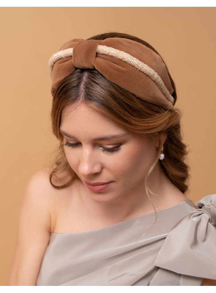 Diadema de invitada en terciopelo de seda para fiesta