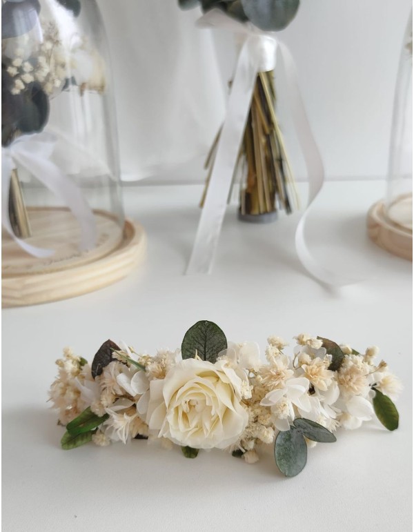 Tocado de novia con flores preservadas secas 2