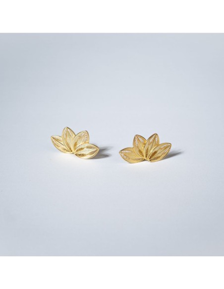 Pendientes de fiesta dorados paipai con filigrana delicada