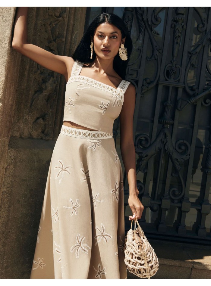 Top para invitada de tirantes anchos beige