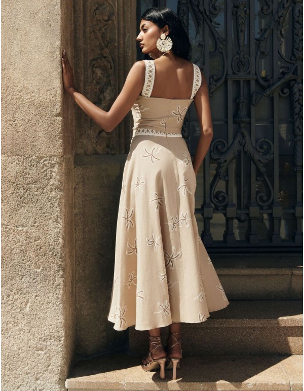 Top para invitada de tirantes anchos beige 2