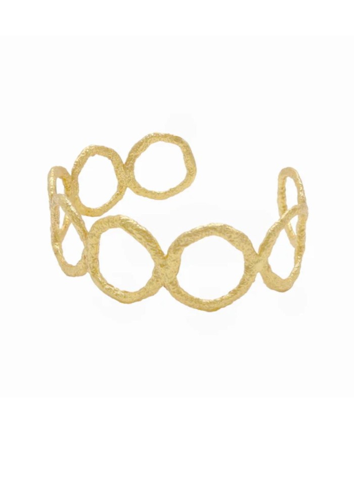 Pulsera dorada con diseño de circunferencias