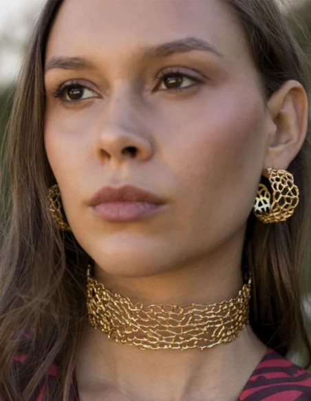 Choker dorado con ramificaciones para invitada