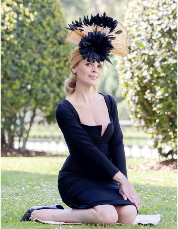 Turban beige et noir avec maxi fleur 2