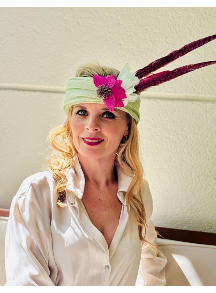 Turban en sinamay de soie avec maxi plumes de...