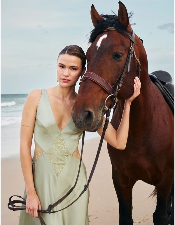 Long satin guest dress with lace details 2