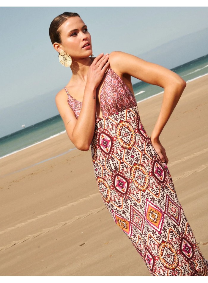 Long printed dress with V-neckline