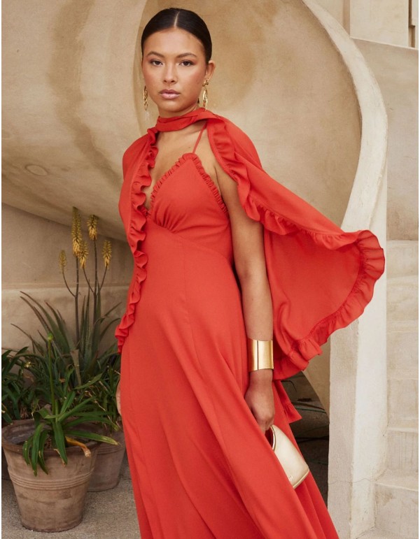 Long guest dress with thin straps and ruffle at the hem 2