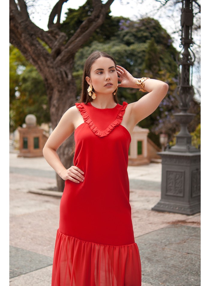 Long guest dress with ruffles and low hips