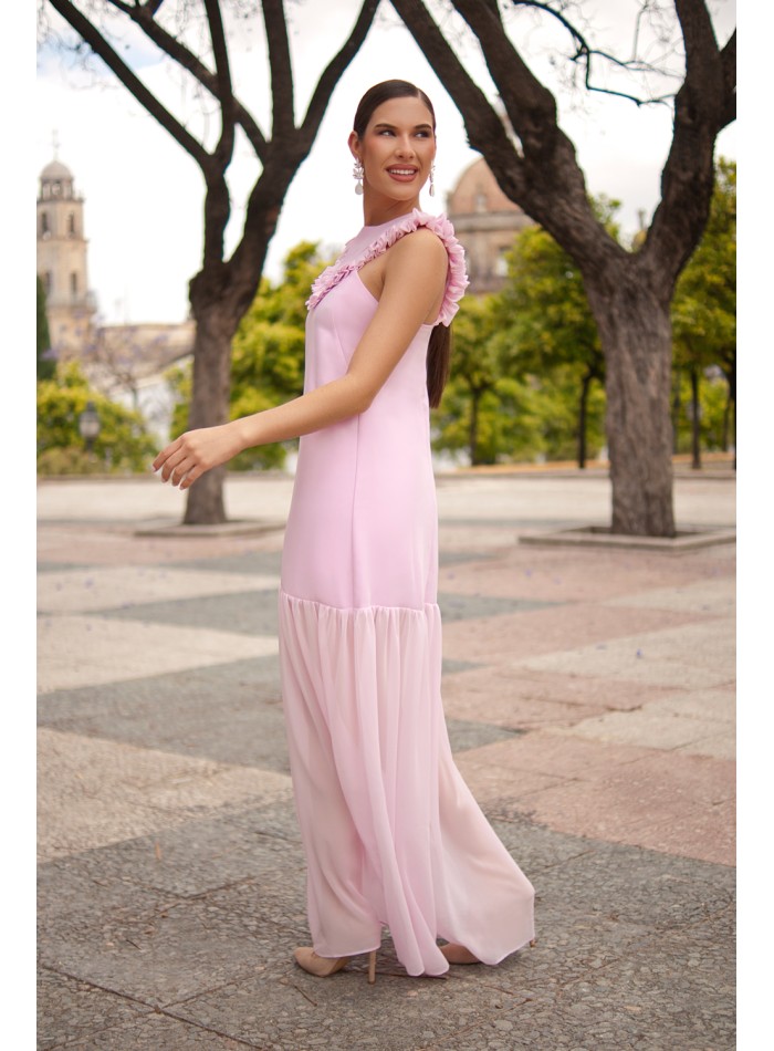 Vestido largo para invitada de gasa con volantes