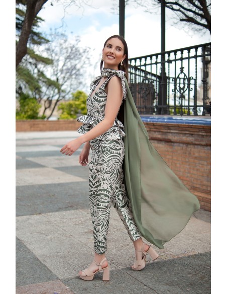 Guest top with shoulder ties and ruffles