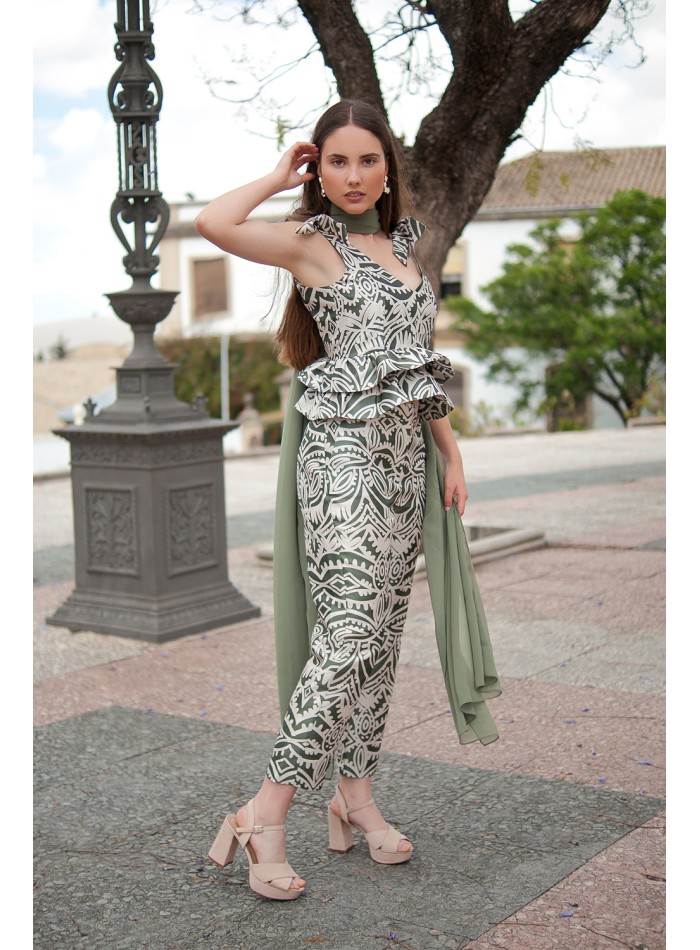 Guest top with shoulder ties and ruffles