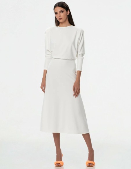 Vestido midi blanco con manga murciélago y escote barco