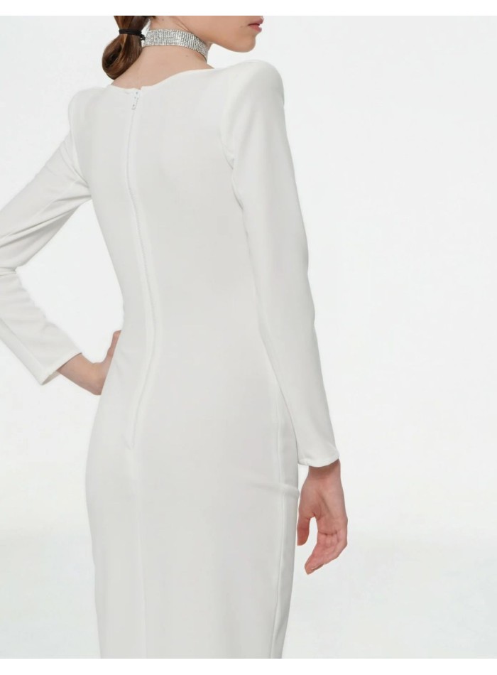 Robe midi blanche à manches longues et encolure...