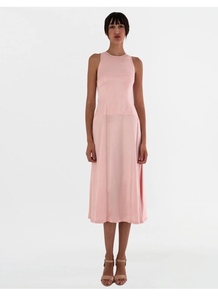 Robe de cocktail décolletée avec jupe évasée