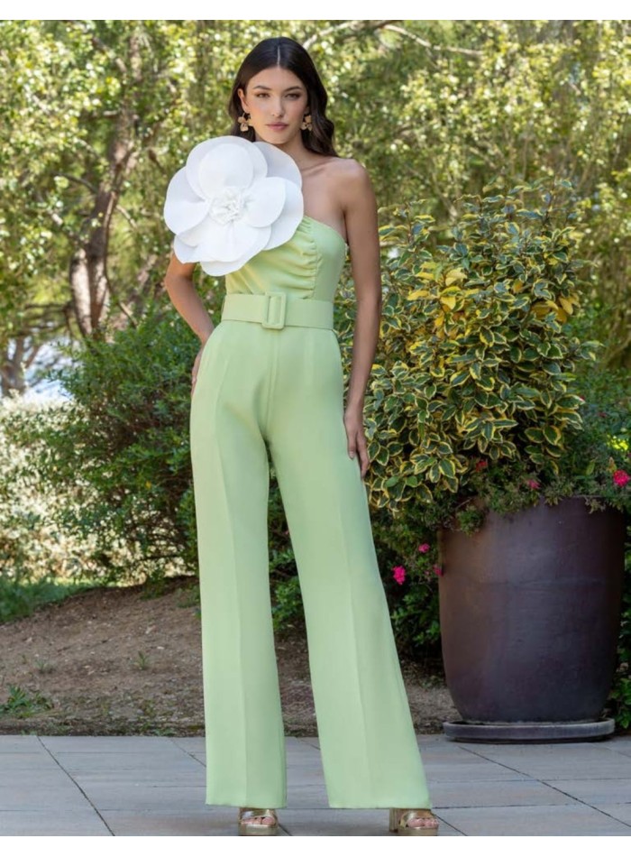 Mono largo de fiesta cone scote asimétrico y pantalón ancho verde