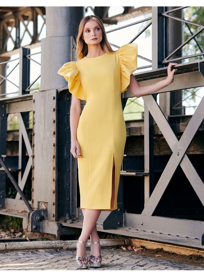 Vestido midi de invitada con mangas mariposa