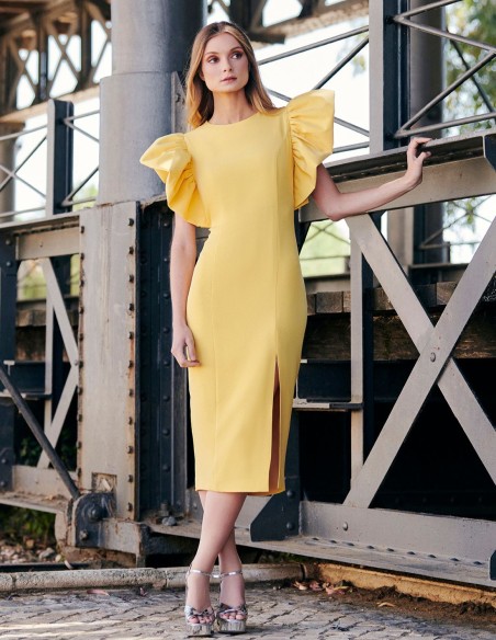 Robe d'invité midi avec manches papillon