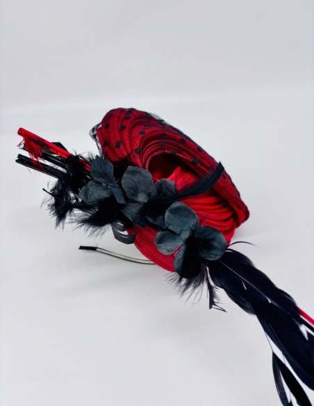 Sinamay base headdress pleated with plumeti tulle