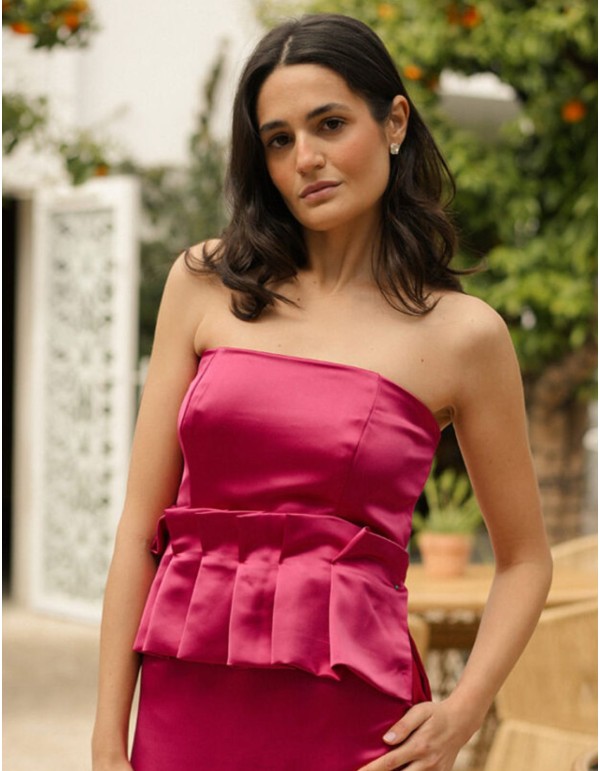 Fuchsia strapless strapless party top with boards
