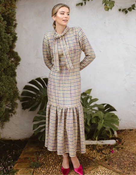 Robe midi en tweed multicolore avec laçage et volant