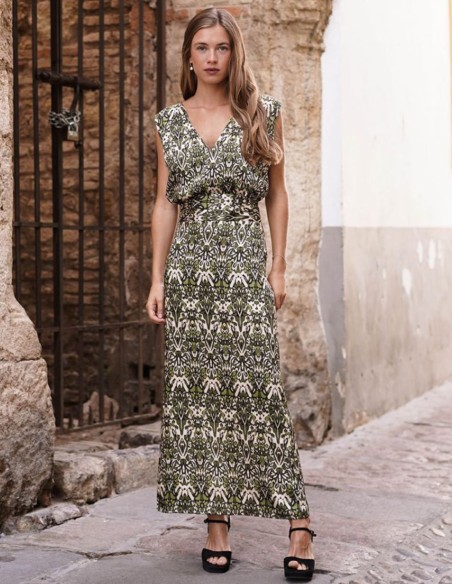 Falda midi evasé estampada en verdes, crudo y negro para eventos