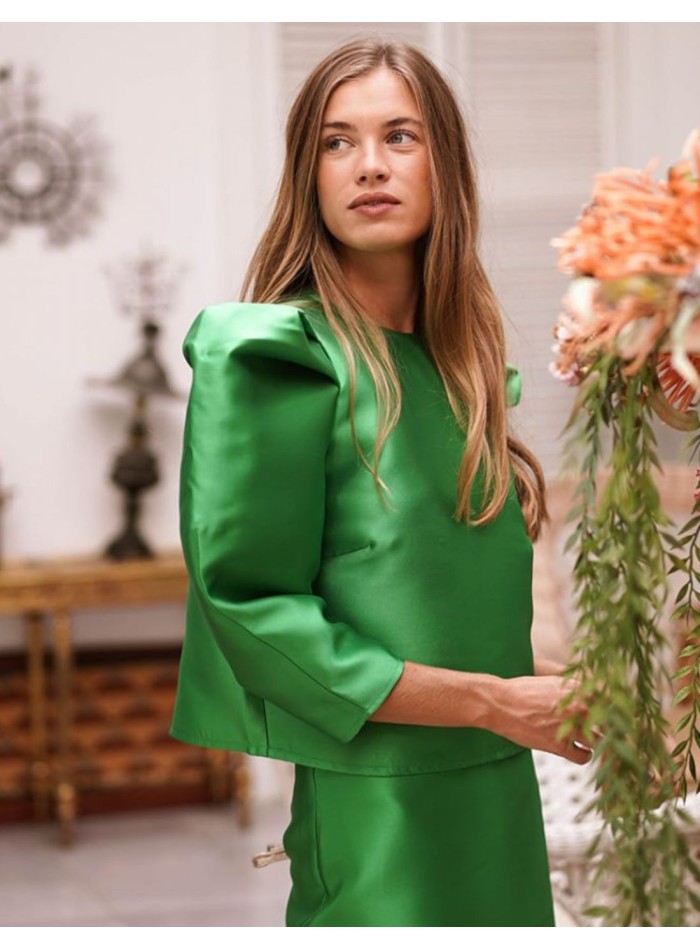 Party top in green mikado with puffed sleeves