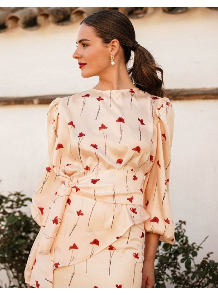 Top imprimé asymétrique avec ceinture à lacets