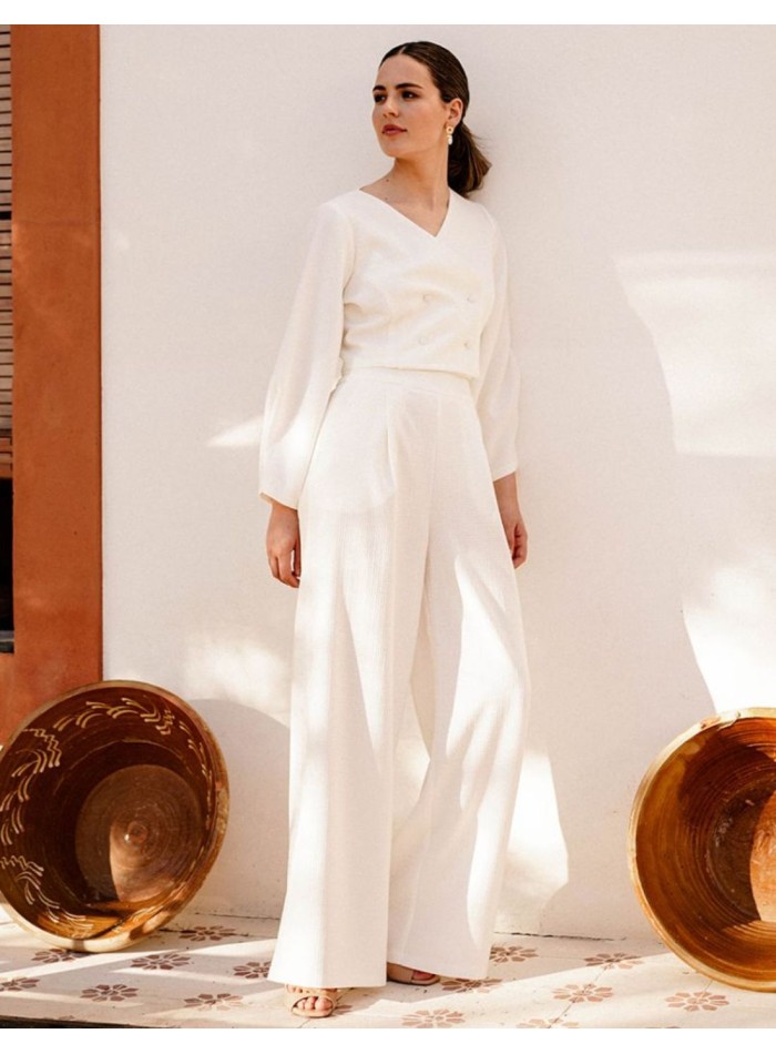 Wide, high-waisted raw long pants