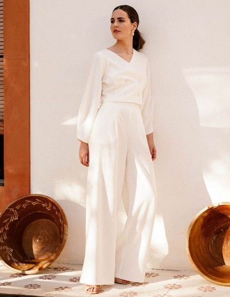 Wide, high-waisted raw long pants