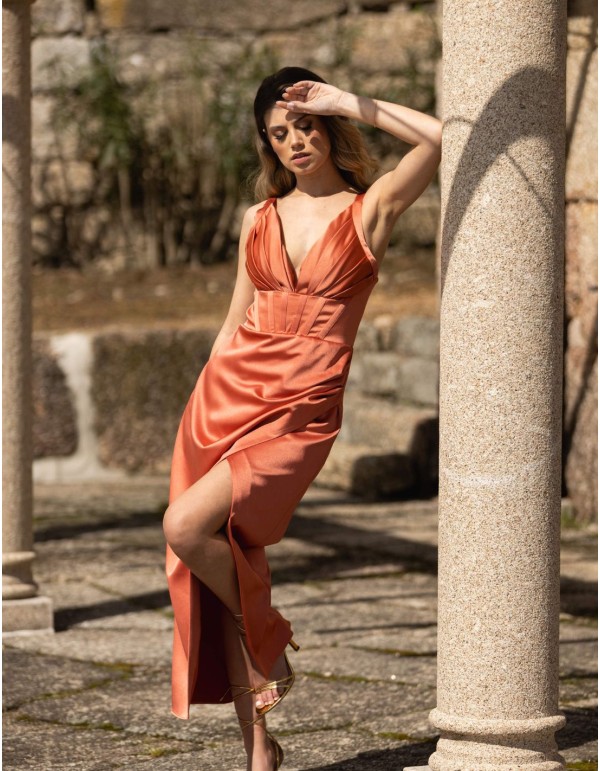 Robe de soirée midi avec corset drapé et ouverture sur le... 2