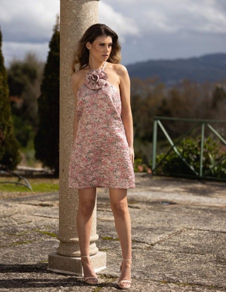 Robe de soirée courte à imprimé floral et dos ouvert