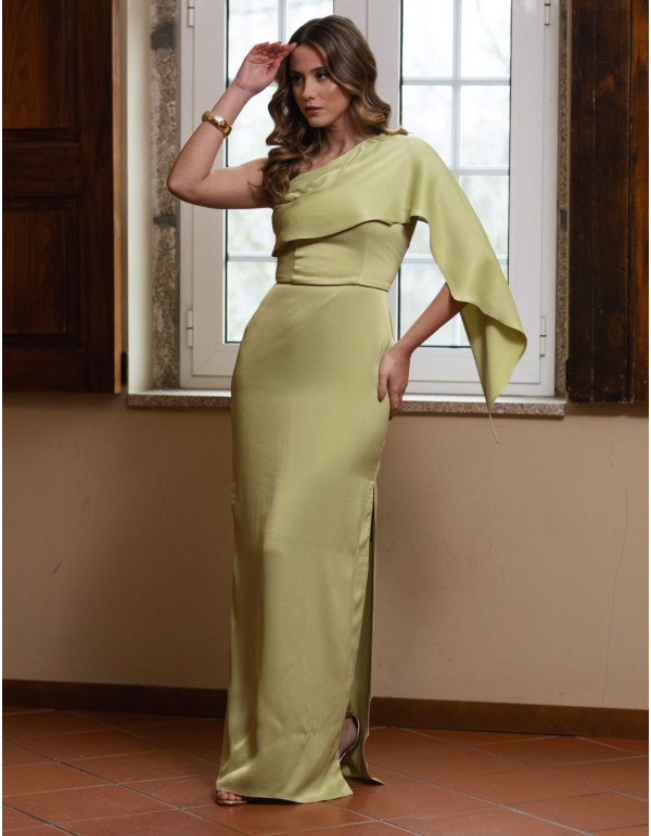 Vestido de fiesta largo verde con escote asimétrico