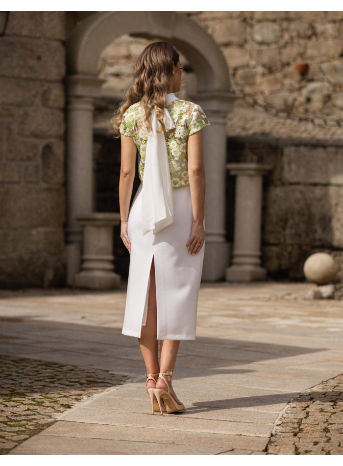 Embroidered guest top with bow detail