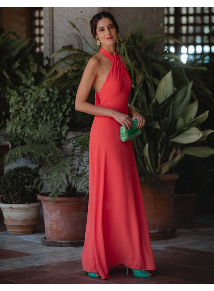 Vestido largo de fiesta con escote halter cruzado
