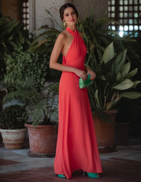 Robe longue de fête avec encolure dos nu croisée