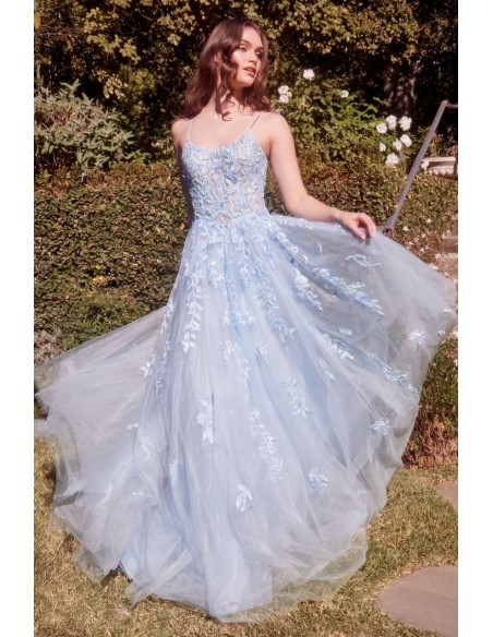 Robe de soirée longue avec corsage brodé et jupe en tulle bleu ciel-2