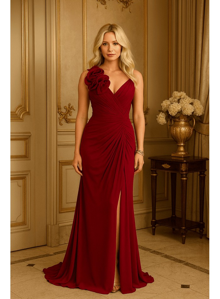 Robe de soirée longue avec décolleté en V et...