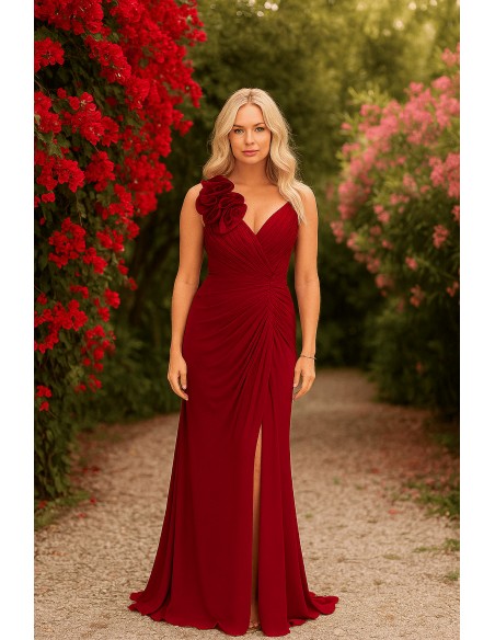 Long gown with V-neckline and flower detail on the strap