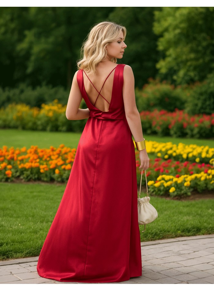 Long gown with satin fabric and open back