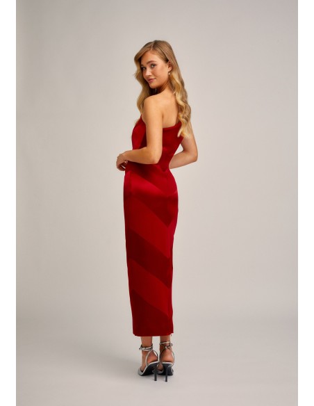 Vestido midi rojo en triacetato palabra de honor con escote curvo para ocasiones especiales