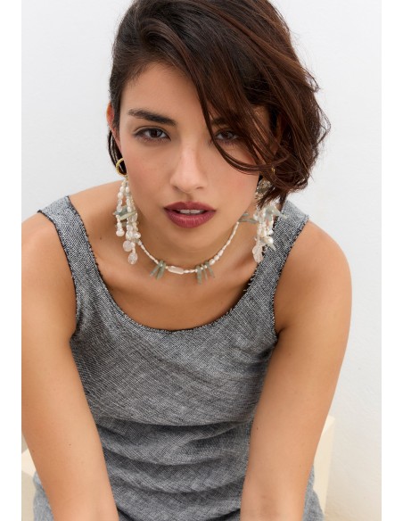 Collier de perles avec détails en aigue-marine