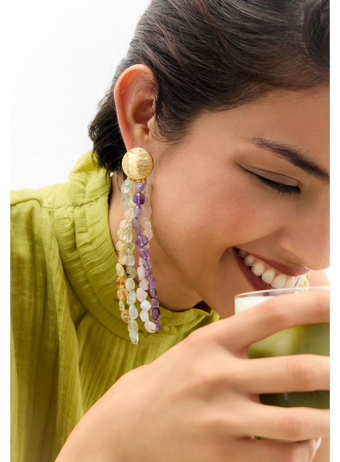 Pendientes dorados con piedras multicolor