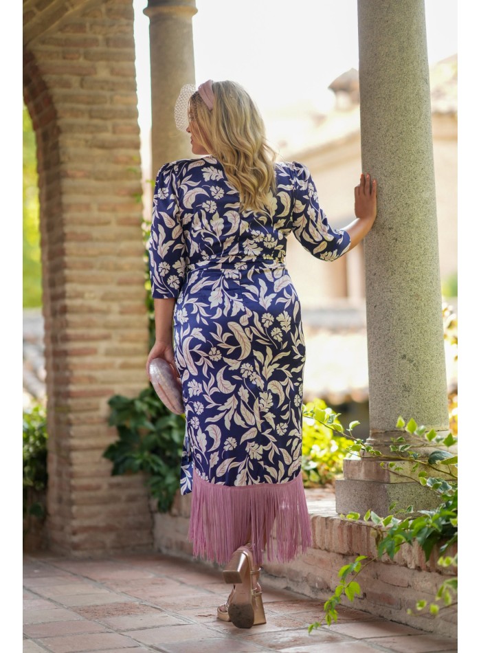 Vestido midi de invitada estampado con flecos para ocasiones especiales