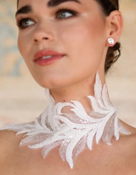 White Embroidered Feathers Choker