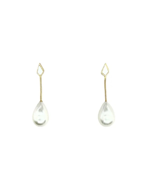 Short bridal earrings with golden thread and pearl teardrop 2
