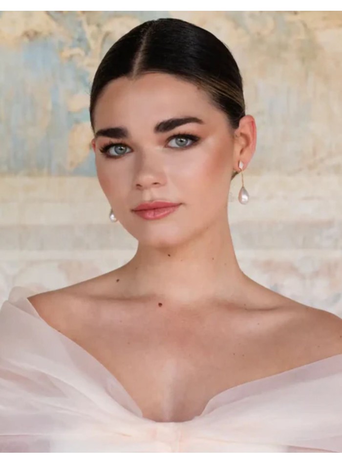 Short bridal earrings with golden thread and...