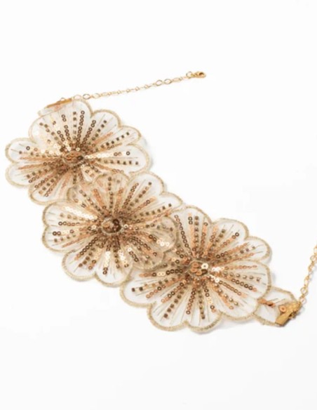 Choker con flores doradas bordadas